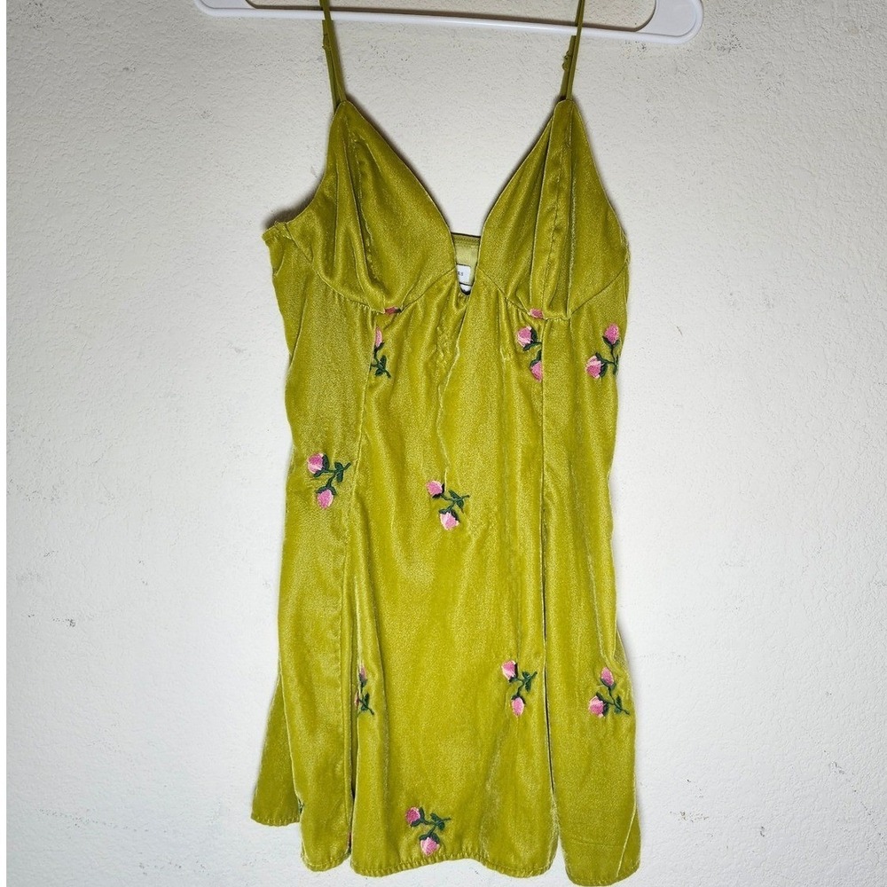 Urban Outfitters Mini Dress Womens Small Green Velvet Floral Embroidered Boho